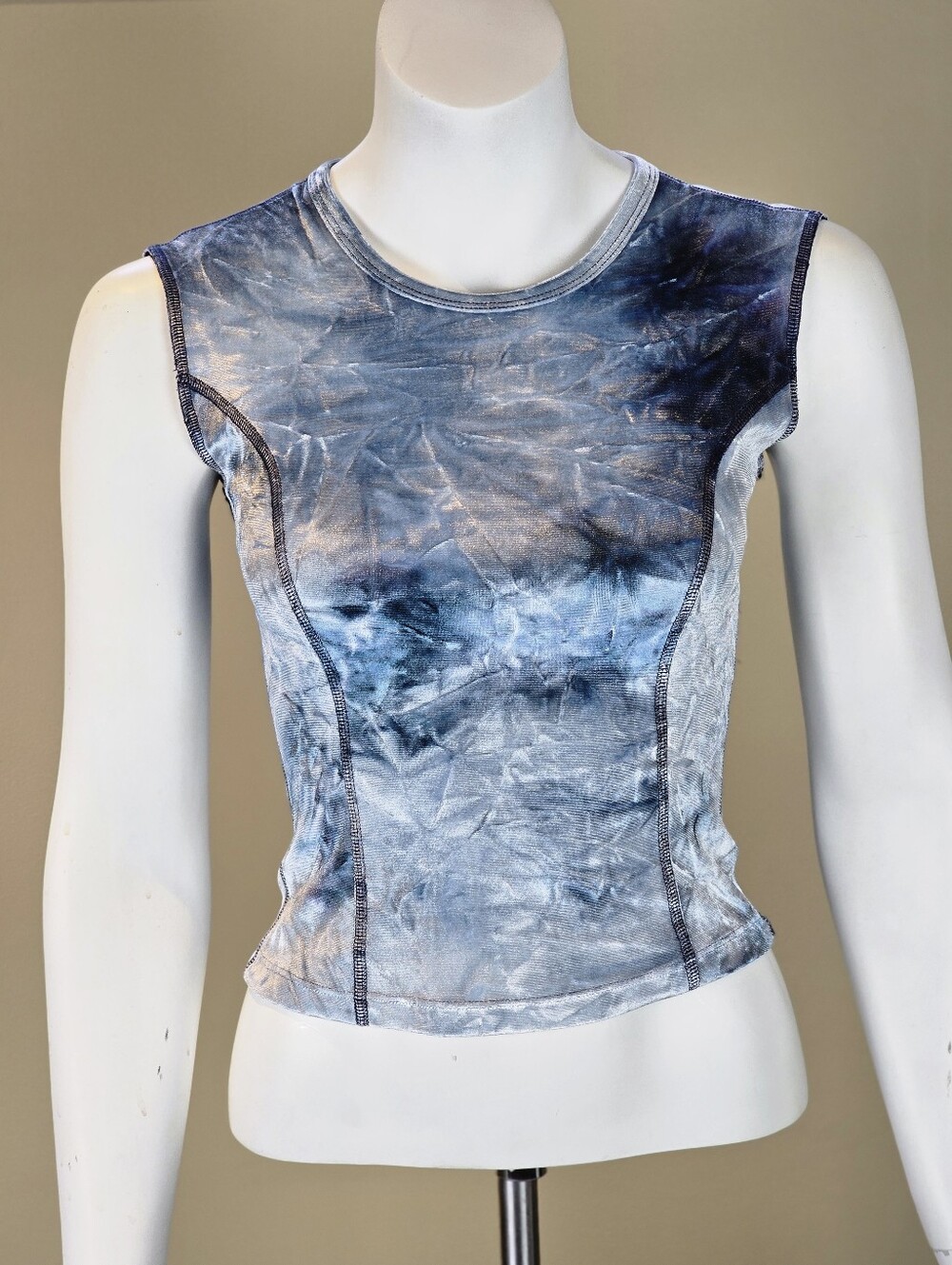 Sz Small Wilfred Free "Zaylee" Velvet Tie-Dye Baby Tee from Aritzia